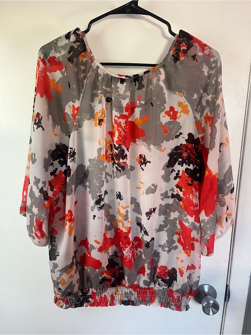 The Limited Red, Gray & Orange Floral Scoop Neck Blouse - Picture 5 of 8